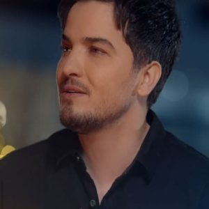 دانلود آهنگ رستان  به نام امشب تو میایی با گیتار (ورژن جدید)