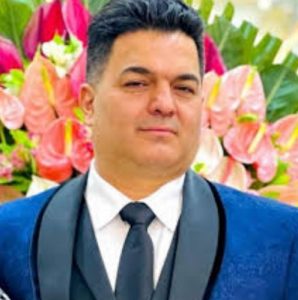 دانلود آهنگ حسین صنعتی به نام ناز نکن ناز تو دیگه خریدار نداره